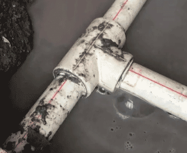 新建卫生间漏水维修公司为您专业介绍下新建卫生间测漏水的原因