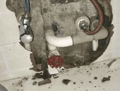 新建卫生间漏水维修公司专业为您介绍下新建查漏水的服务流程是怎么样的。首先需求找专业的师傅走效